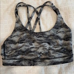 Lululemon energy bra size 8